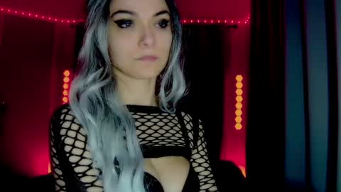 roseredgoddess online show from May 2, 2026, 4:06 am