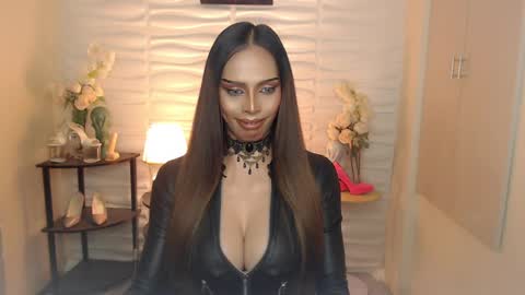 HAPPY BIRTHDAY MISTRESS MADRIANA online show from December 3, 2024, 7:33 pm