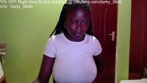 Snapshot of darky_36dd chatting on September 9, 2025, 6:13 am  exclusive sexual content -- IGTwitterX darky 32dd online show from September 9, 2025, 6:13 am
