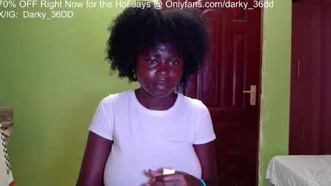 Snapshot of darky_36dd chatting on September 24, 2025, 2:59 am  exclusive sexual content -- IGTwitterX darky 32dd online show from September 24, 2025, 2:59 am