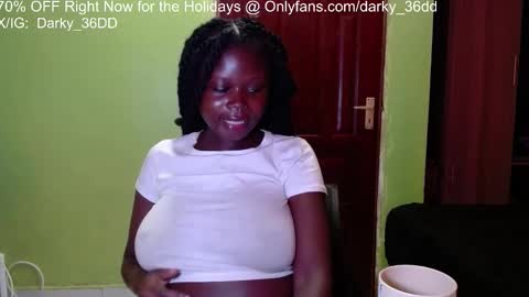 Snapshot of darky_36dd chatting on October 6, 2025, 5:05 am  exclusive sexual content -- IGTwitterX darky 32dd online show from October 6, 2025, 5:05 am