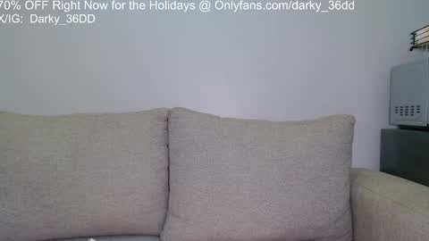 Snapshot of darky_36dd chatting on October 10, 2025, 5:23 pm  exclusive sexual content -- IGTwitterX darky 32dd online show from October 10, 2025, 5:23 pm
