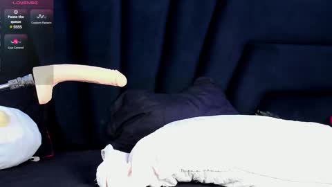 Snapshot of darkydolly_ chatting on December 5, 2024, 12:33 pm Dolly OnlyFans sickdollyx online show from December 5, 2024, 12:33 pm