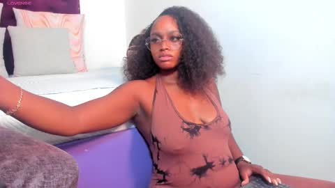 Snapshot of darle_volant chatting on September 16, 2025, 10:44 pm Darle Volant online show from September 16, 2025, 10:44 pm