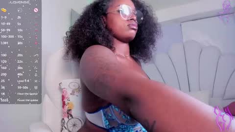 Snapshot of darle_volant chatting on October 5, 2025, 8:01 am Darle Volant online show from October 5, 2025, 8:01 am