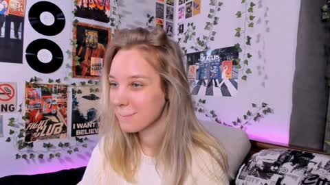 lina online show from December 3, 2024, 9:12 pm