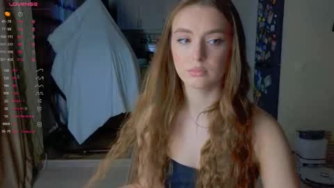 Darlina online show from October 12, 2025, 2:38 pm