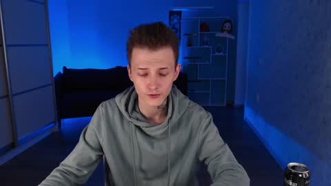 your lovely Oli online show from December 27, 2024, 2:58 am