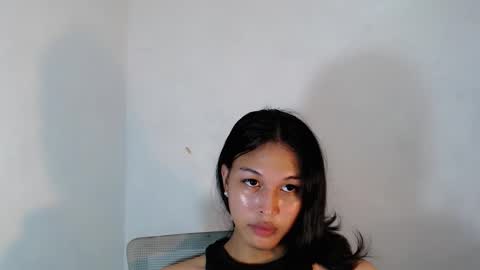 Snapshot of darling_sweetheartxx chatting on October 20, 2025, 7:25 pm YOUR ATHENA online show from October 20, 2025, 7:25 pm