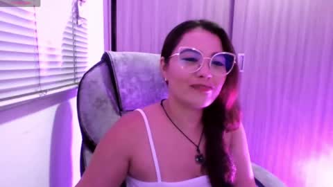 Darling online show from May 31, 2026, 1:36 am