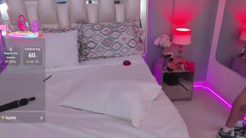 Snapshot of darlyn_tenderhot__ chatting on September 15, 2025, 4:18 pm darlyn_tenderhot__ online show from September 15, 2025, 4:18 pm
