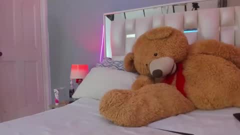 Snapshot of darlyn_tenderhot__ chatting on October 17, 2025, 7:11 am darlyn_tenderhot__ online show from October 17, 2025, 7:11 am