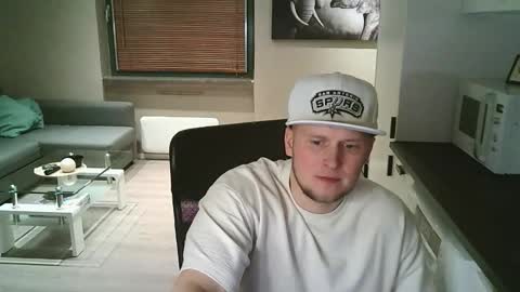 Dario online show from November 22, 2025, 4:39 pm