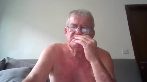 darwincock online show from June 15, 2026, 3:20 am
