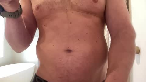 Snapshot of darwins_dessert chatting on April 21, 2026, 5:17 pm darwins_dessert online show from April 21, 2026, 5:17 pm