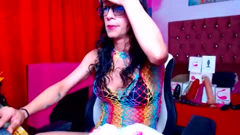 Snapshot of daslytsroze chatting on February 17, 2025, 12:21 am Dasly online show from February 17, 2025, 12:21 am