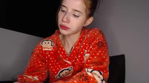 Dafne online show from June 11, 2026, 2:53 am