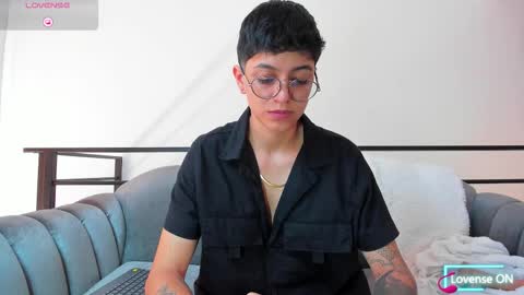 Snapshot of dass_roman chatting on September 29, 2025, 7:51 pm Dass Roman online show from September 29, 2025, 7:51 pm