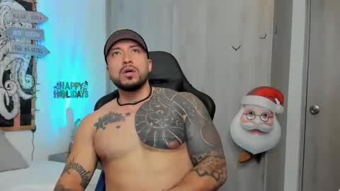 Snapshot of dave_max93 chatting on December 21, 2024, 4:46 pm DAVE MAX online show from December 21, 2024, 4:46 pm