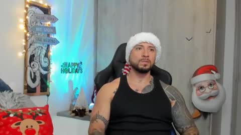 Snapshot of dave_max93 chatting on December 23, 2024, 6:16 pm DAVE MAX online show from December 23, 2024, 6:16 pm