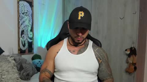 Snapshot of dave_max93 chatting on January 4, 2025, 3:07 am DAVE MAX online show from January 4, 2025, 3:07 am