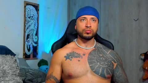 Snapshot of dave_max93 chatting on January 19, 2025, 2:25 am DAVE MAX online show from January 19, 2025, 2:25 am