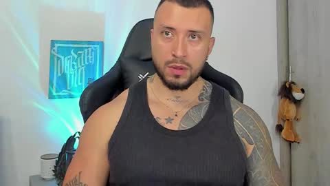 Snapshot of dave_max93 chatting on September 22, 2025, 6:43 pm DAVE MAX online show from September 22, 2025, 6:43 pm