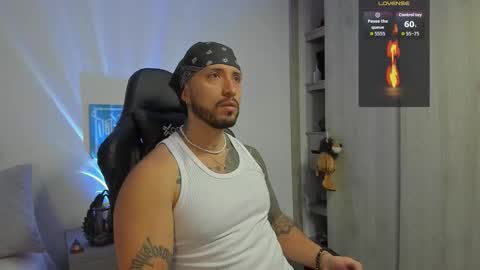 Snapshot of dave_max93 chatting on October 10, 2025, 11:09 am DAVE MAX online show from October 10, 2025, 11:09 am