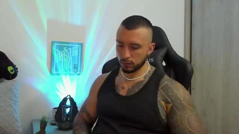 Snapshot of dave_max93 chatting on October 30, 2025, 1:40 am DAVE MAX online show from October 30, 2025, 1:40 am