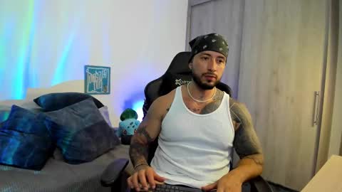 DAVE MAX online show from November 12, 2025, 3:40 am