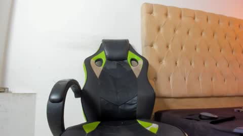 dave online show from November 8, 2025, 7:30 am