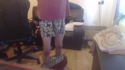 Snapshot of daver281197 chatting on October 23, 2025, 11:09 am dave online show from October 23, 2025, 11:09 am