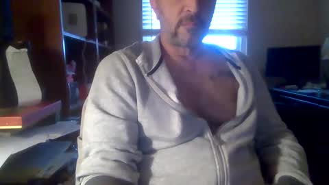 Snapshot of davethebooky chatting on December 31, 2024, 6:57 pm Dave online show from December 31, 2024, 6:57 pm