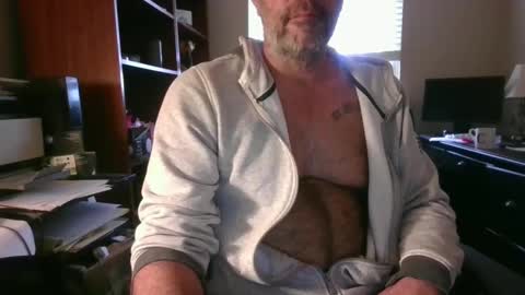 Snapshot of davethebooky chatting on February 27, 2025, 5:04 pm Dave online show from February 27, 2025, 5:04 pm