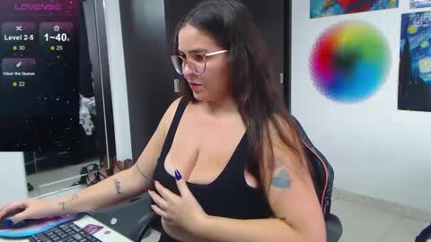 Snapshot of davianath chatting on December 18, 2024, 7:52 pm daviana online show from December 18, 2024, 7:52 pm