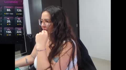 Snapshot of davianath chatting on October 18, 2025, 1:12 pm daviana online show from October 18, 2025, 1:12 pm