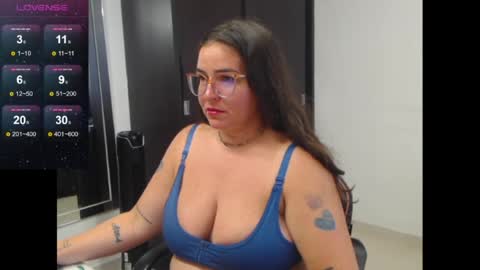 daviana online show from July 15, 2026, 11:48 am