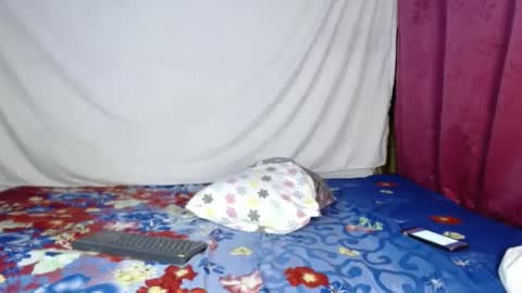 david_efrem online show from February 4, 2025, 11:59 pm