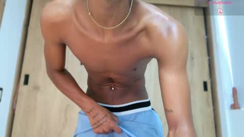 Snapshot of david_hot44 chatting on June 6, 2026, 3:28 pm david_hot44 online show from June 6, 2026, 3:28 pm