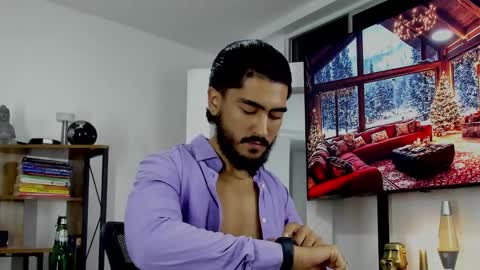 Hey im David that loves to explore and speak their fantasies. Very open talktative and nice. Feel free to chat with me online show from December 10, 2024, 1:11 am