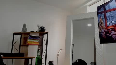 Hey im David that loves to explore and speak their fantasies. Very open talktative and nice. Feel free to chat with me online show from December 14, 2024, 2:31 pm