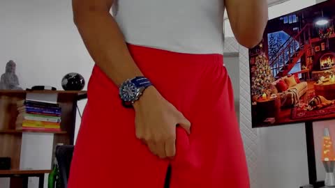 Hey im David that loves to explore and speak their fantasies. Very open talktative and nice. Feel free to chat with me online show from December 17, 2024, 2:33 pm