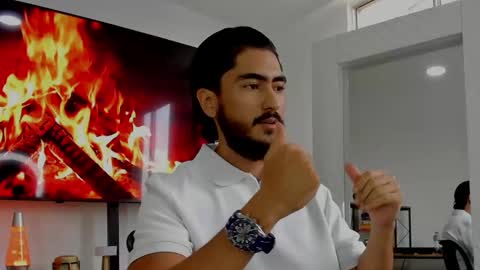 Hey im David that loves to explore and speak their fantasies. Very open talktative and nice. Feel free to chat with me online show from December 28, 2024, 6:50 pm