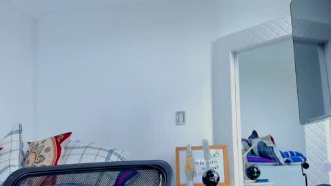 Snapshot of david_johnson372 chatting on September 17, 2025, 1:13 pm Hey im David that loves to explore and speak their fantasies. Very open talktative and nice. Feel free to chat with me online show from September 17, 2025, 1:13 pm