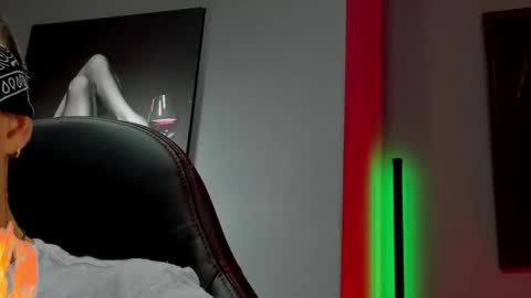 David Jons online show from September 21, 2025, 9:27 pm