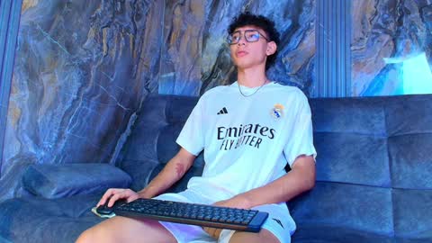 David online show from December 1, 2024, 9:48 pm