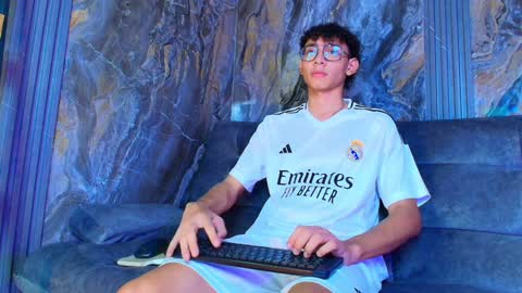 David online show from December 2, 2024, 5:26 am