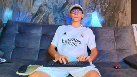 David online show from December 10, 2024, 5:17 am