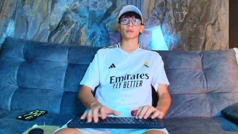 David online show from December 10, 2024, 8:19 am