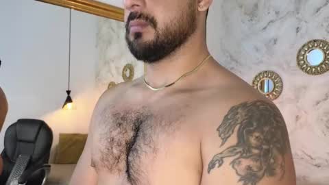 Snapshot of david_oliveira chatting on December 6, 2024, 1:22 pm JF oliveira online show from December 6, 2024, 1:22 pm